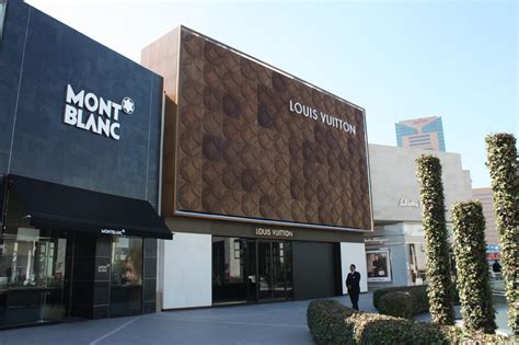 fotos de louis vuitton santiago chile|louis vuitton santiago mall.